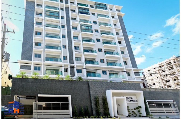 TORRE ANDREA VICTORIA