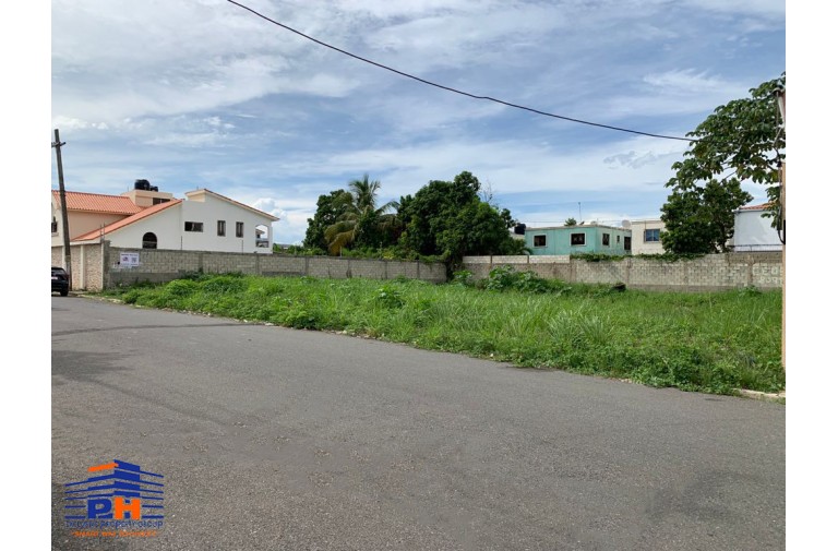 SOLAR EN PRADO ORIENTAL, SAN ISIDRO