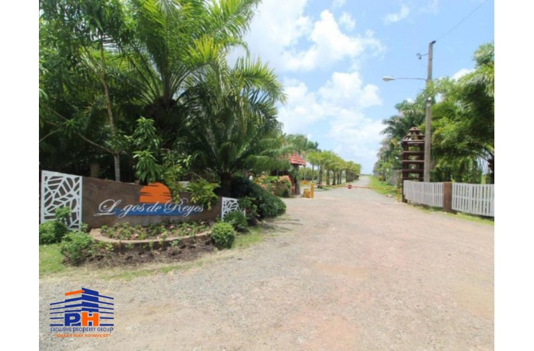 Terreno dentro de Lago de Reyes en Bayaguana